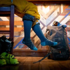 Darn Tough Women's RFL Ultra-Light Ski Socks 7 Darn Tough Women's RFL Ultra-Light Ski Socks -Race Place Ski Shop 2023 Darn Tough WMN RFL UL Ski Sock TEAL 3